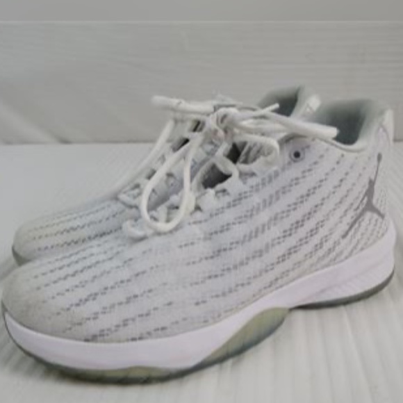 Nike Air Jordans-White-Men size 9 main image 9